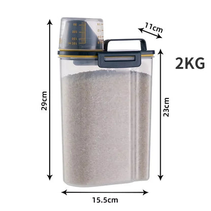 Freshness Lock Tank: 2kg Pet Food Storage with Measuring Cup – Stop Waste!