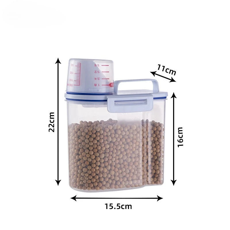 Freshness Lock Tank: 2kg Pet Food Storage with Measuring Cup – Stop Waste!