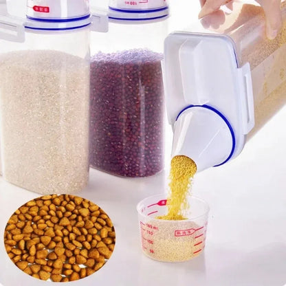 Freshness Lock Tank: 2kg Pet Food Storage with Measuring Cup – Stop Waste!