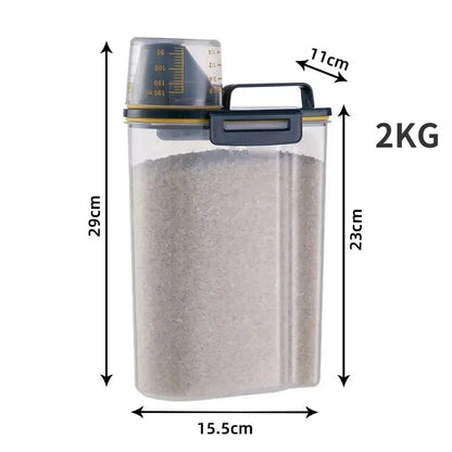 Freshness Lock Tank: 2kg Pet Food Storage with Measuring Cup – Stop Waste!
